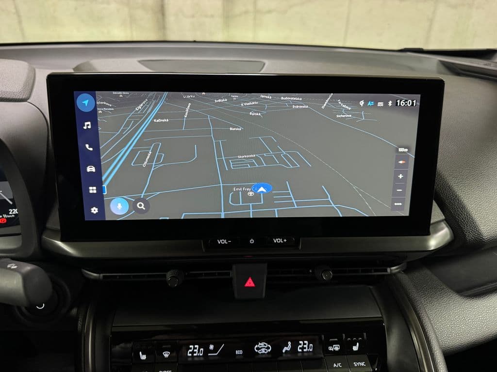 2024 Toyota C-Hr - 13