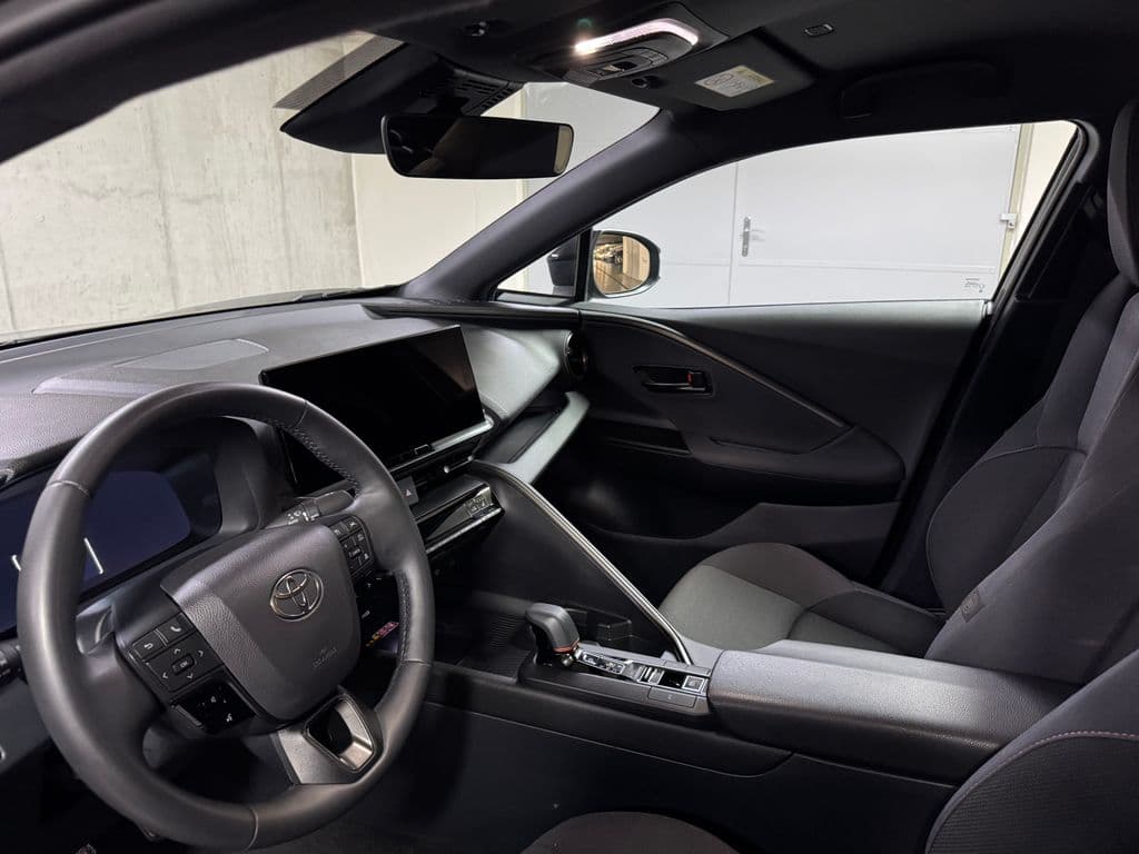 2024 Toyota C-Hr - 8