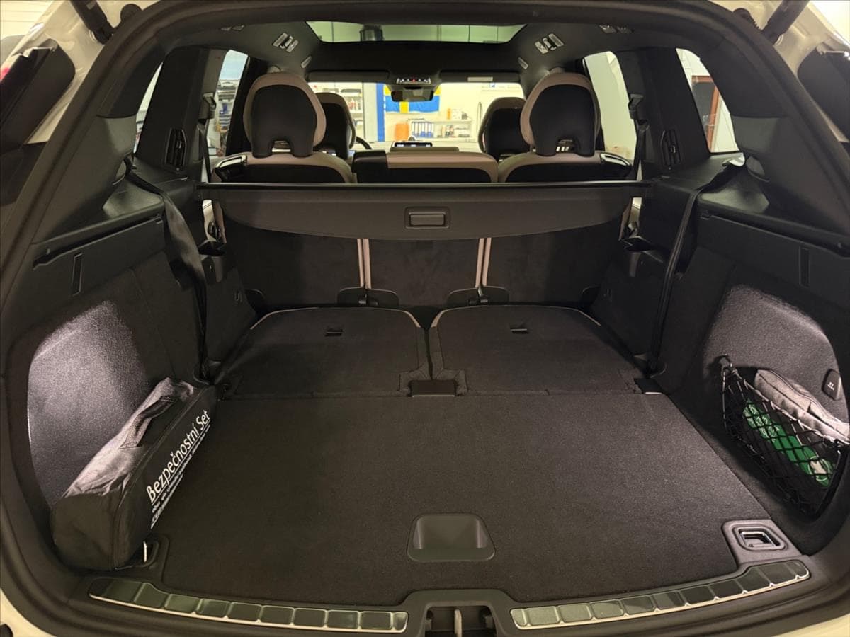 2025 Volvo Ex90 - 12