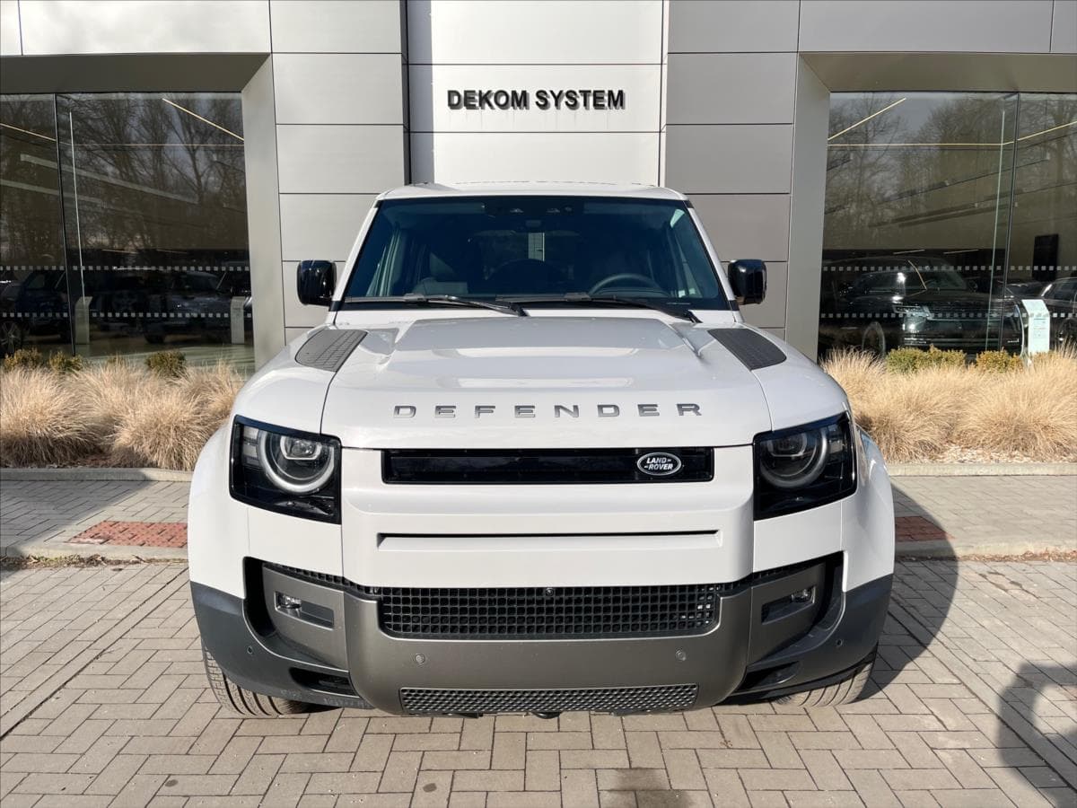 2026 Land Rover Defender - 3