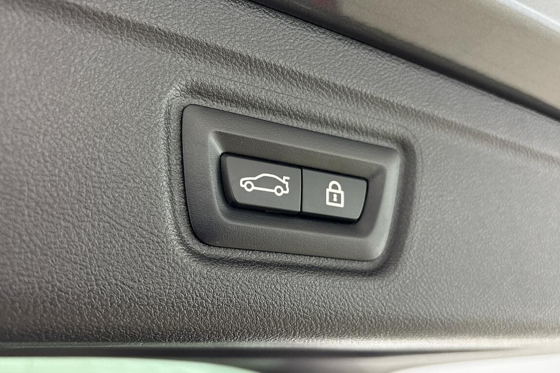 2021 BMW 3-Series - 10