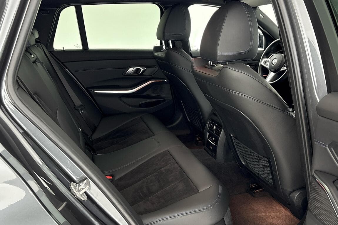 2021 BMW 3-Series - 11