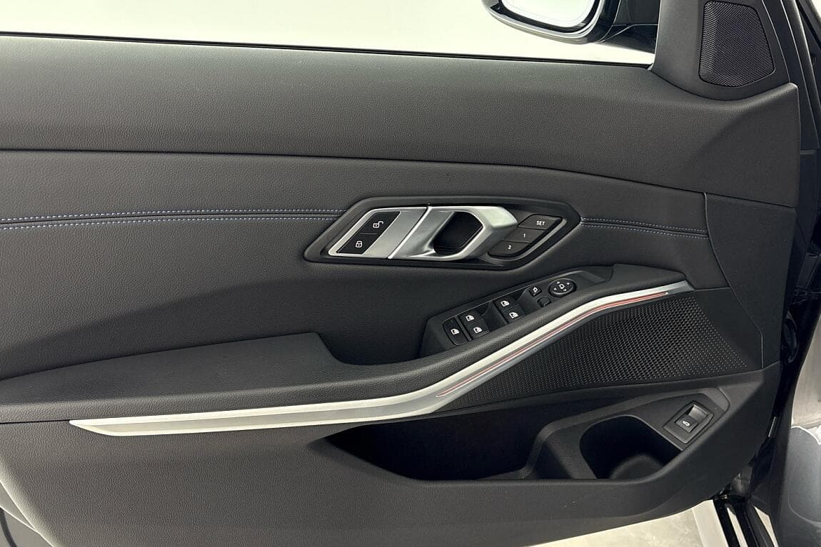 2021 BMW 3-Series - 15