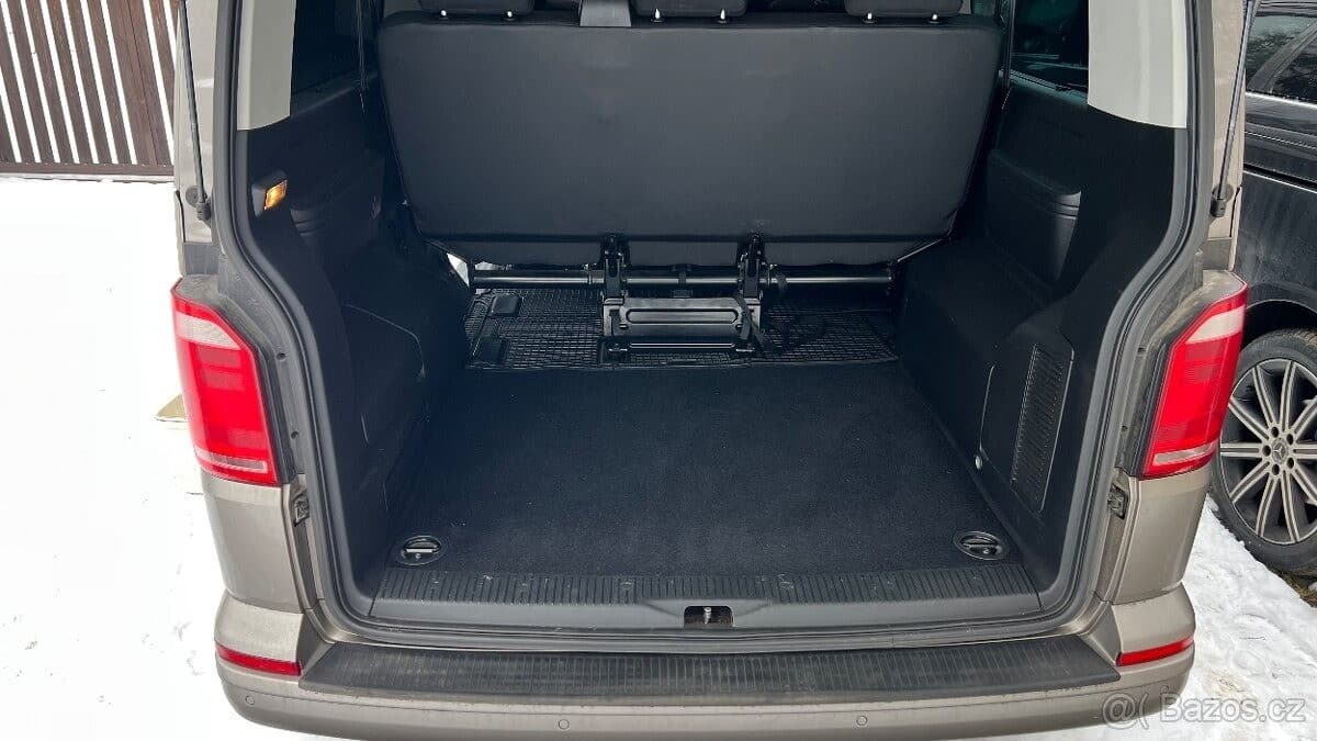 2017 Volkswagen Caravelle - 9