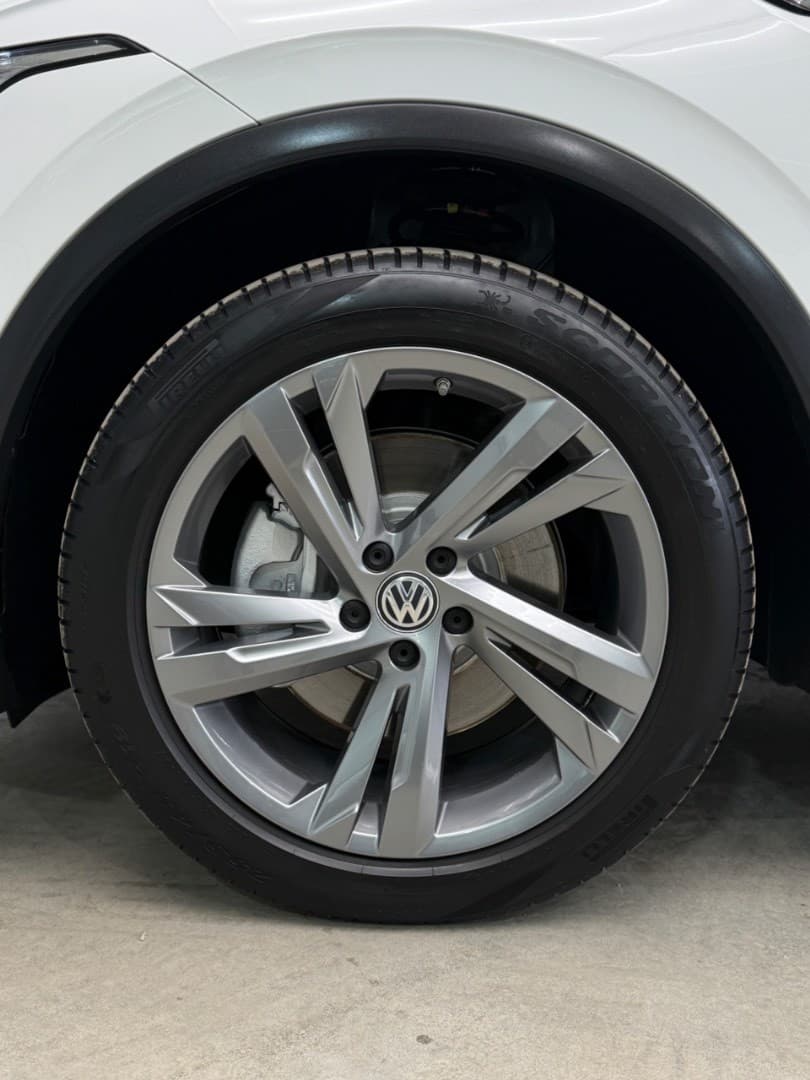 2022 Volkswagen Tiguan - 11