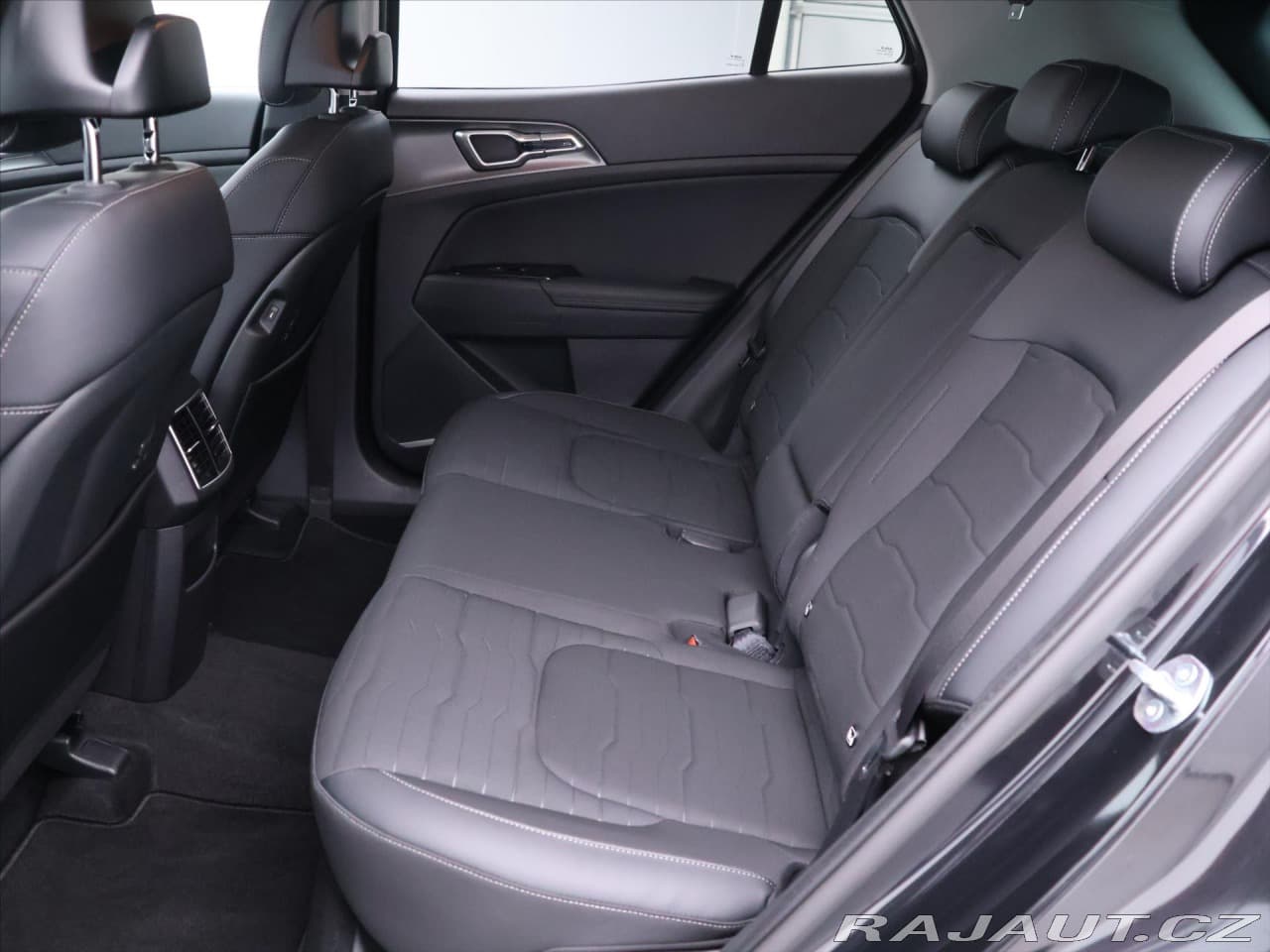 2024 Kia Sportage - 14