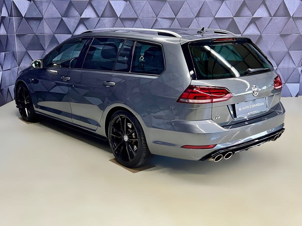 2019 Volkswagen Golf - 5