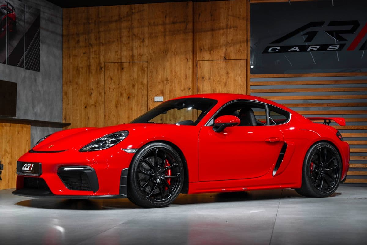 Porsche 718 GT4