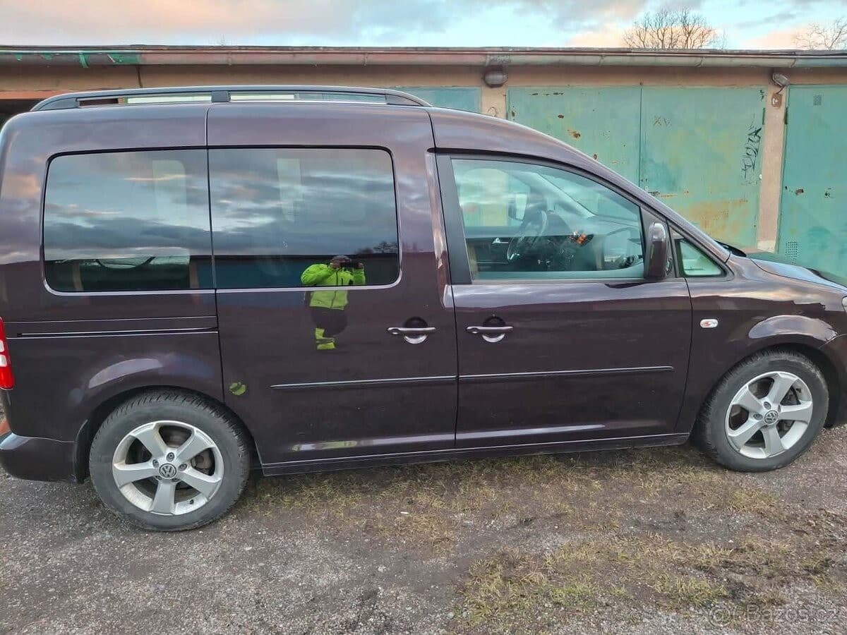 2014 Volkswagen Caddy - 2