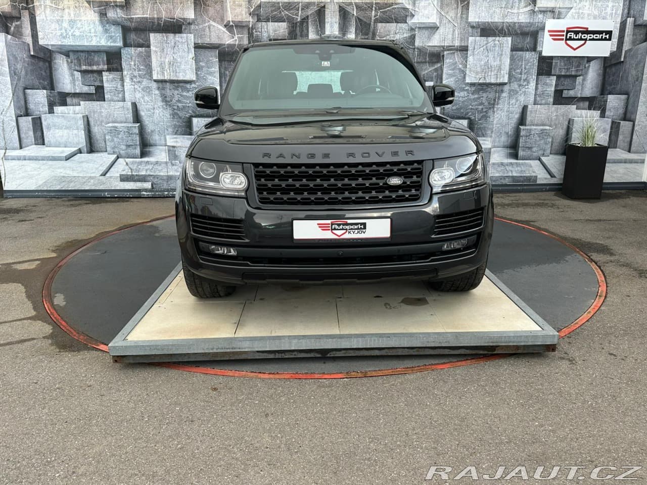 2017 Land Rover Range Rover - 2