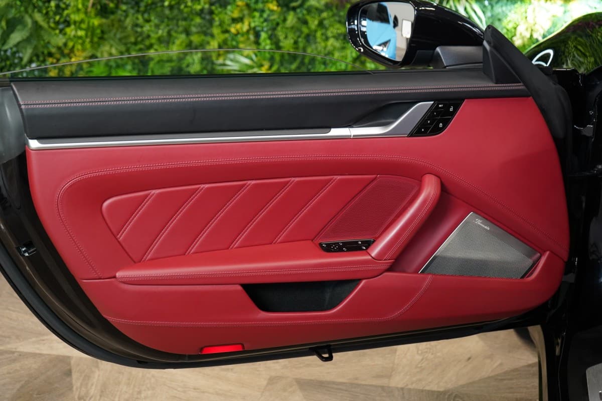 2021 Porsche 911 - 12