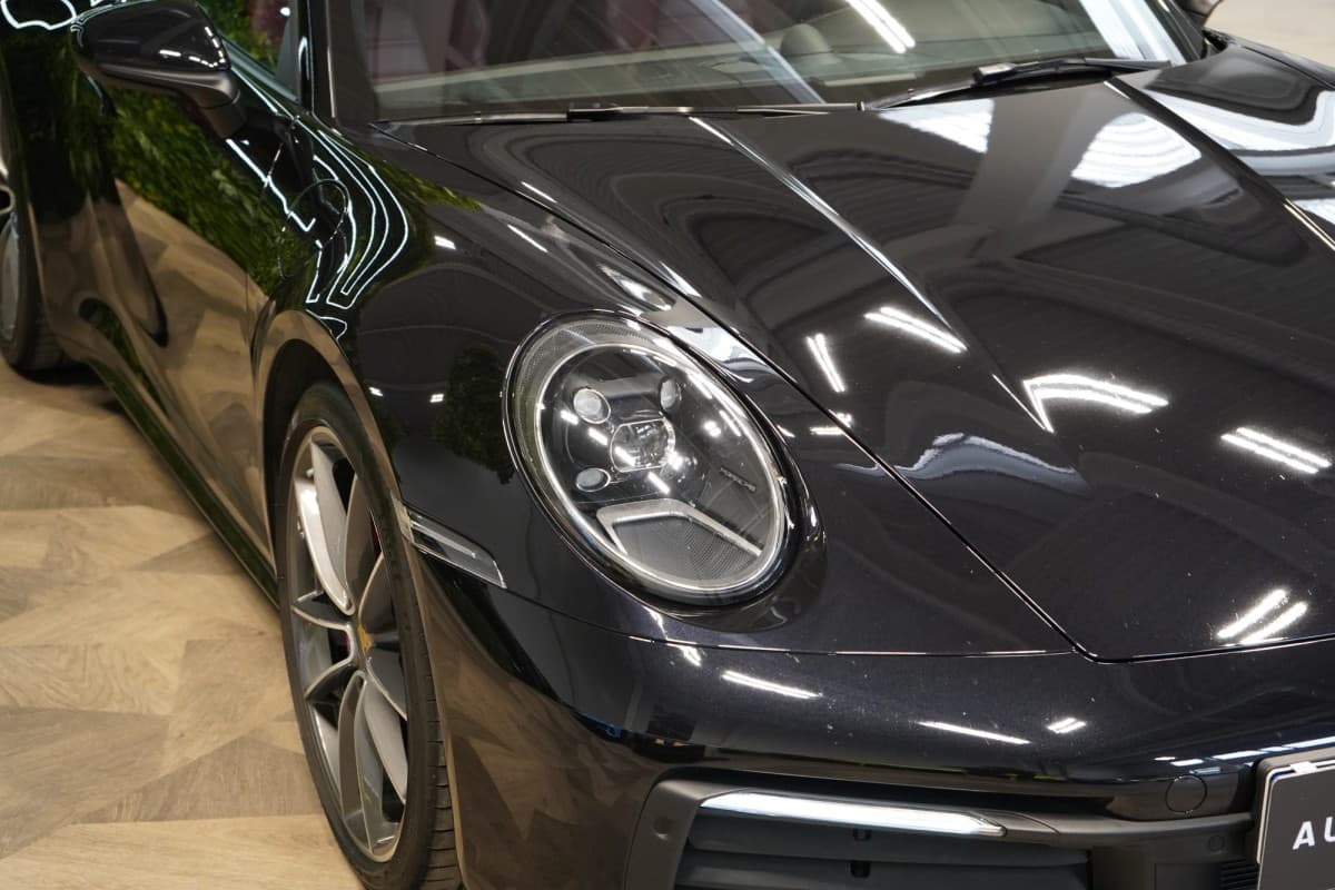 2021 Porsche 911 - 4