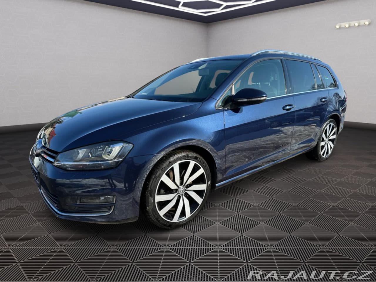 2015 Volkswagen Golf - 3