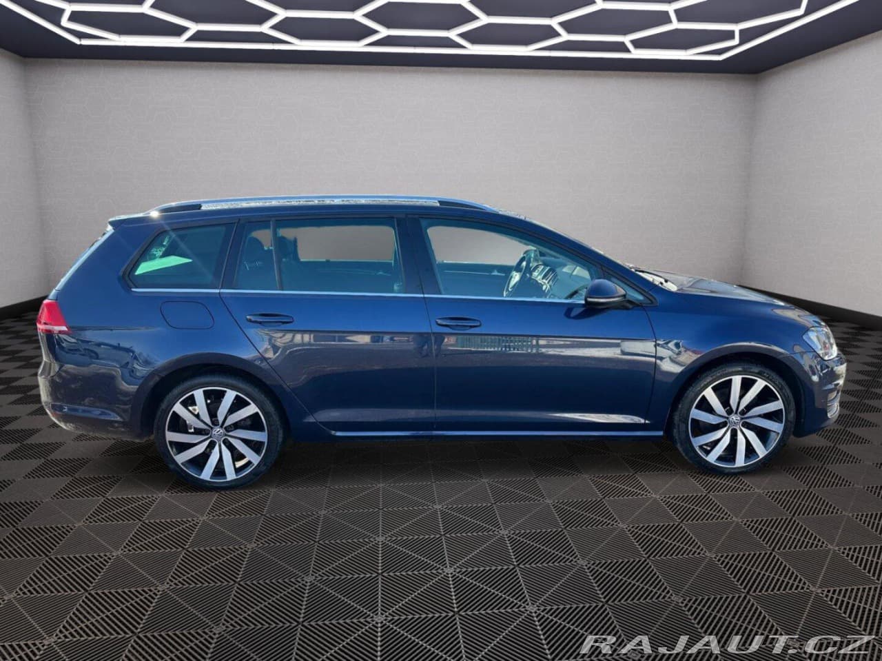 2015 Volkswagen Golf - 8