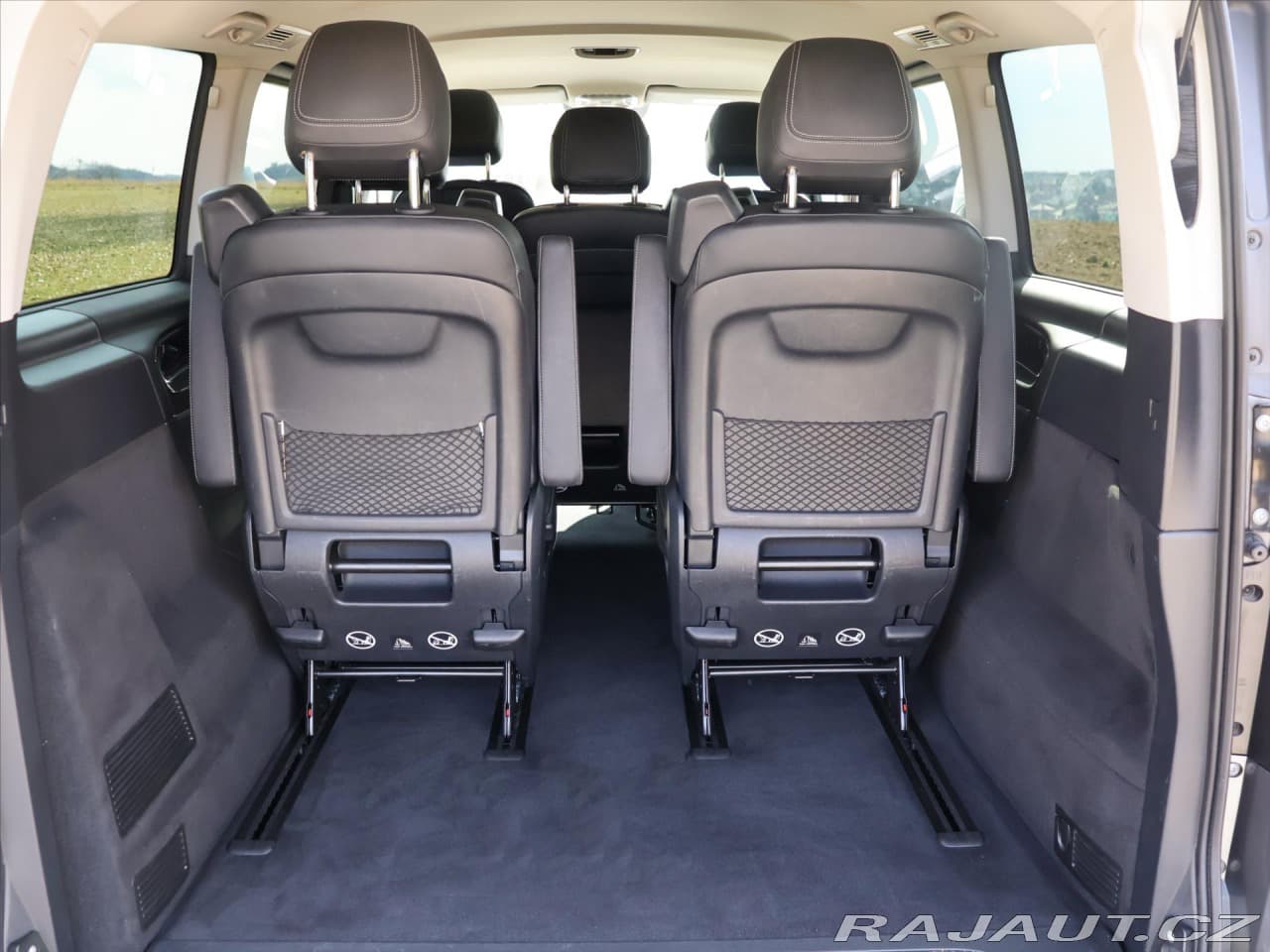 2021 Mercedes-Benz V-Class - 10