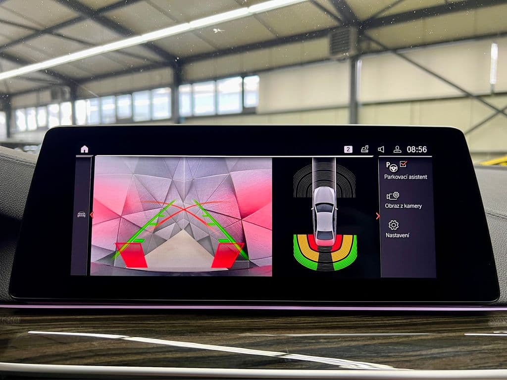 2020 BMW 5-Series - 15