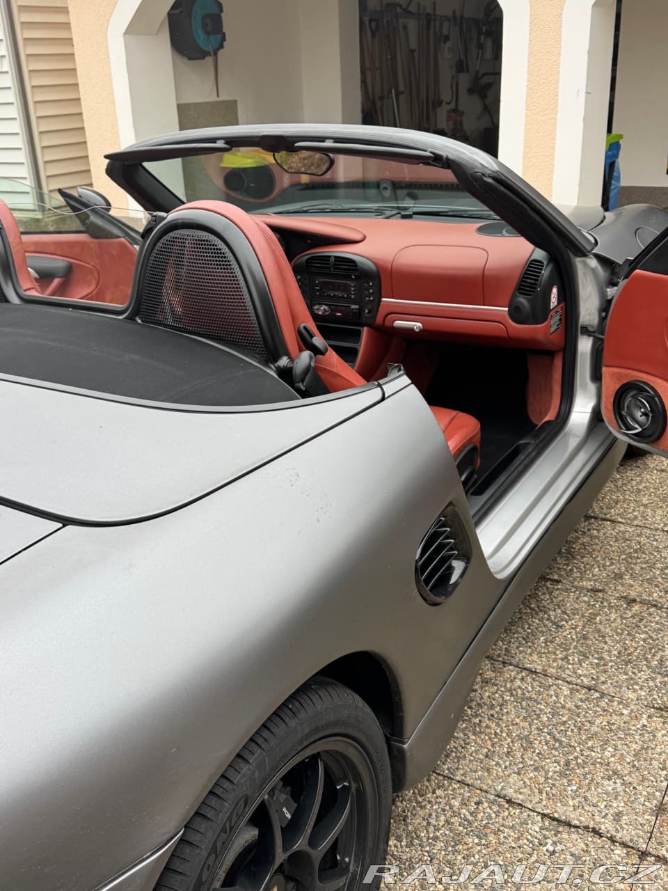 2004 Porsche Boxster - 10