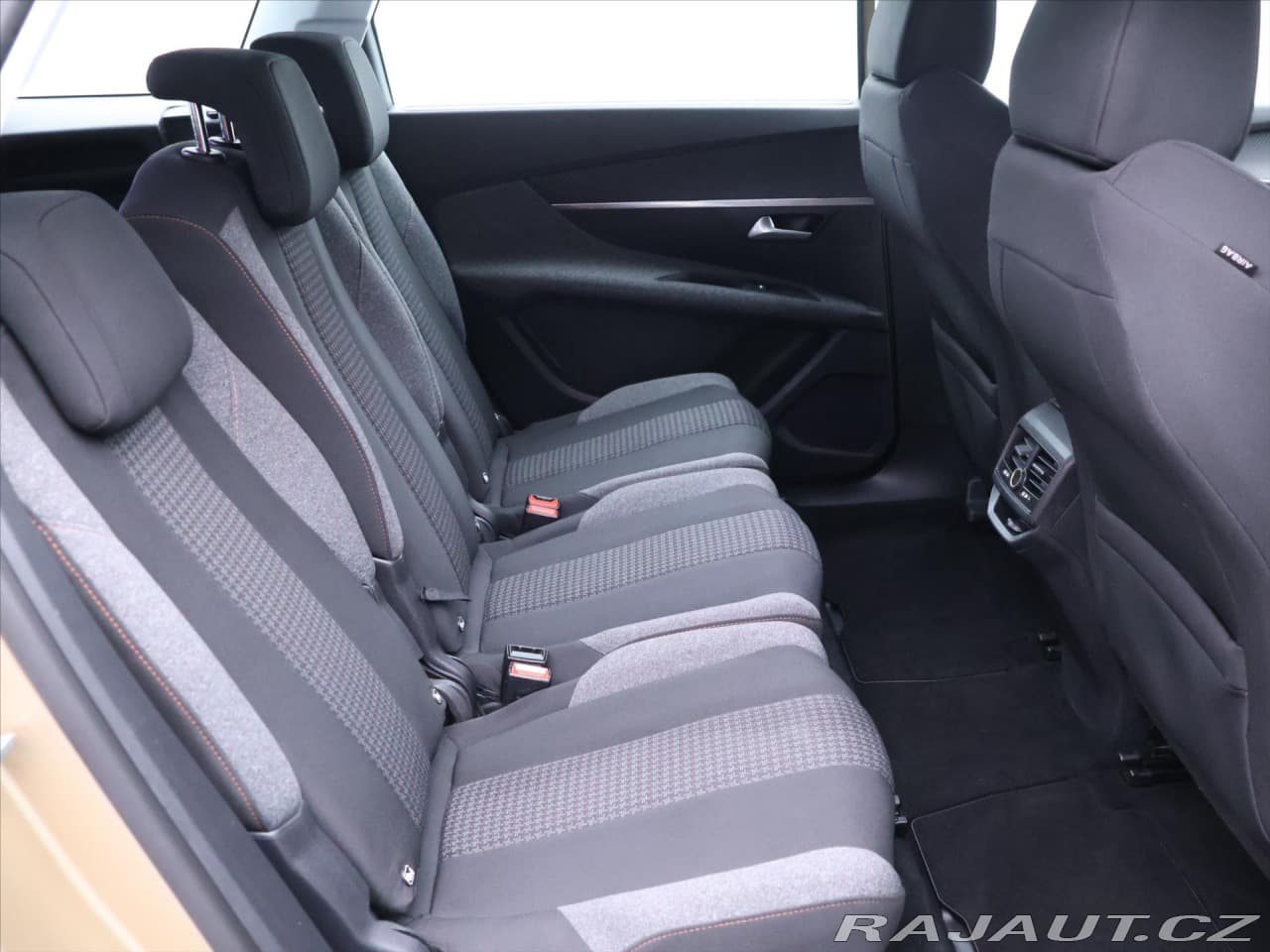 2017 Peugeot 5008 - 12