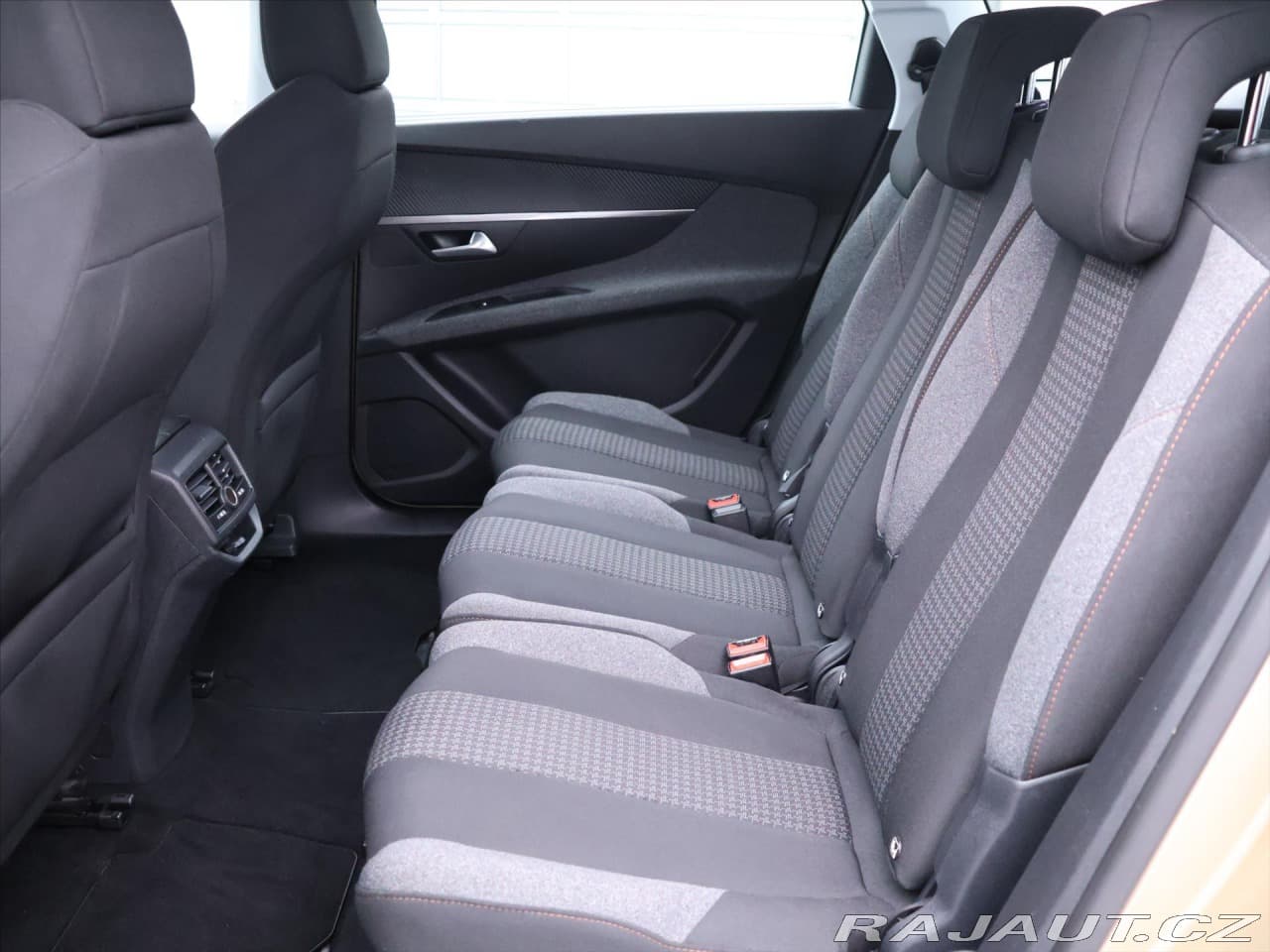 2017 Peugeot 5008 - 13