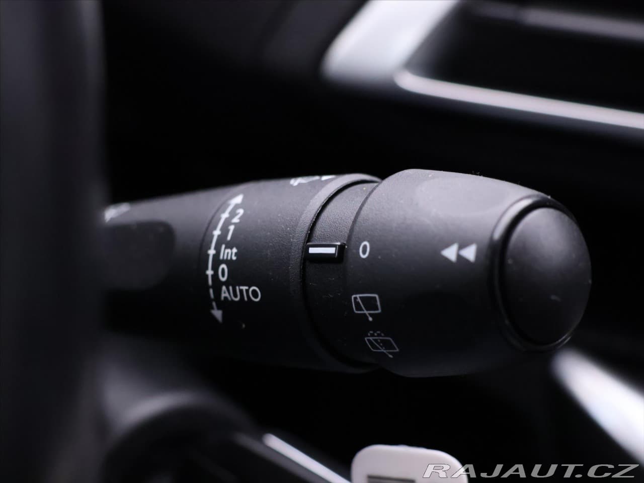 2017 Peugeot 5008 - 17