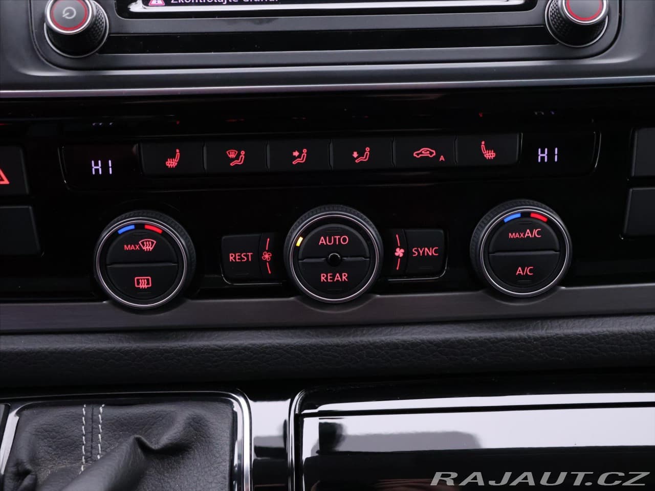 2018 Volkswagen Multivan - 16