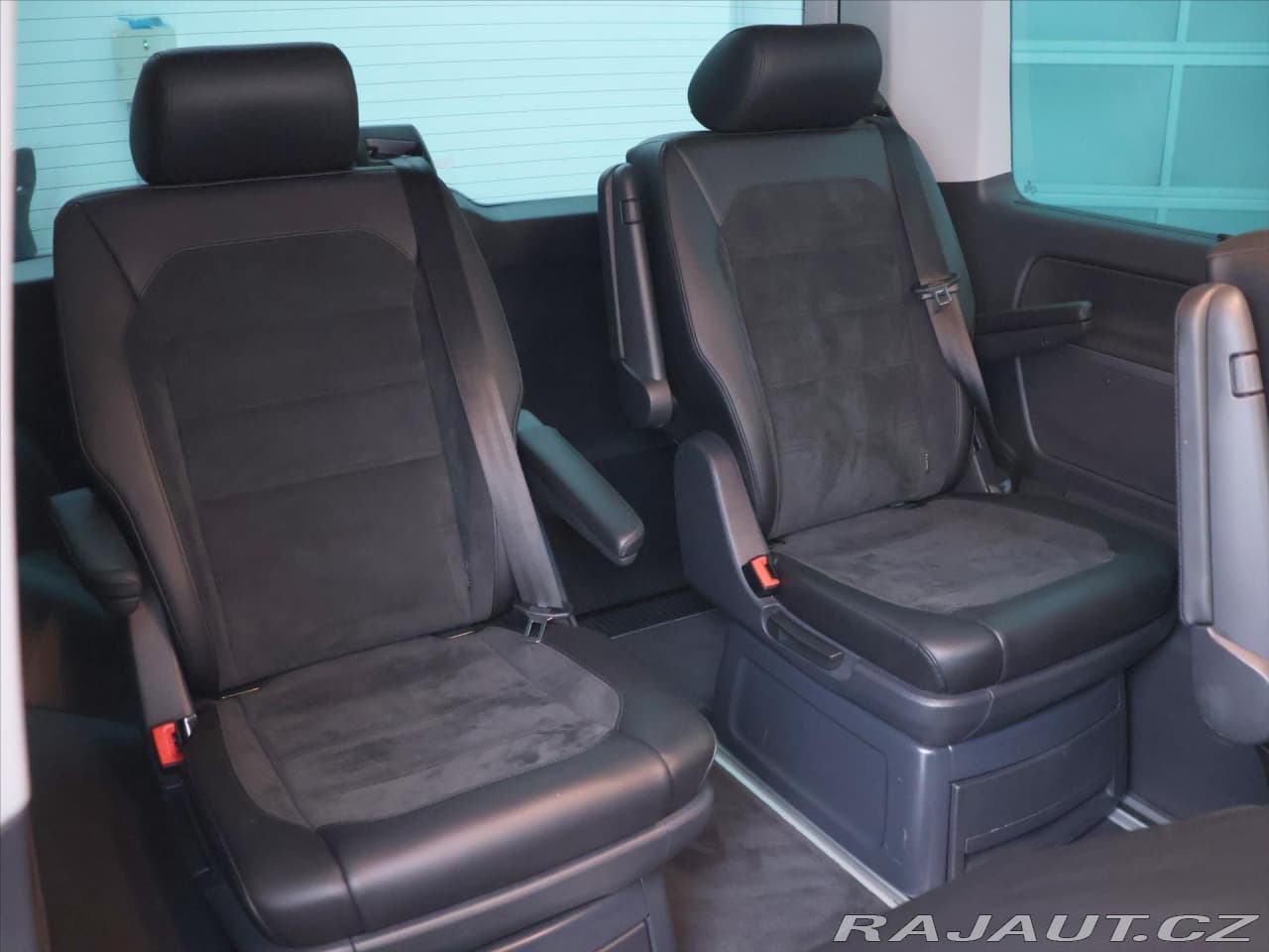 2018 Volkswagen Multivan - 9