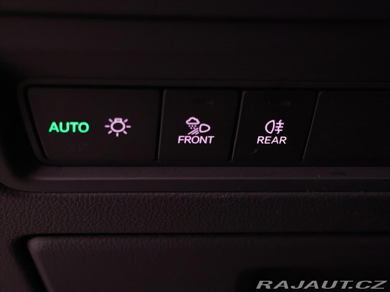 2021 Volkswagen Touareg - 15