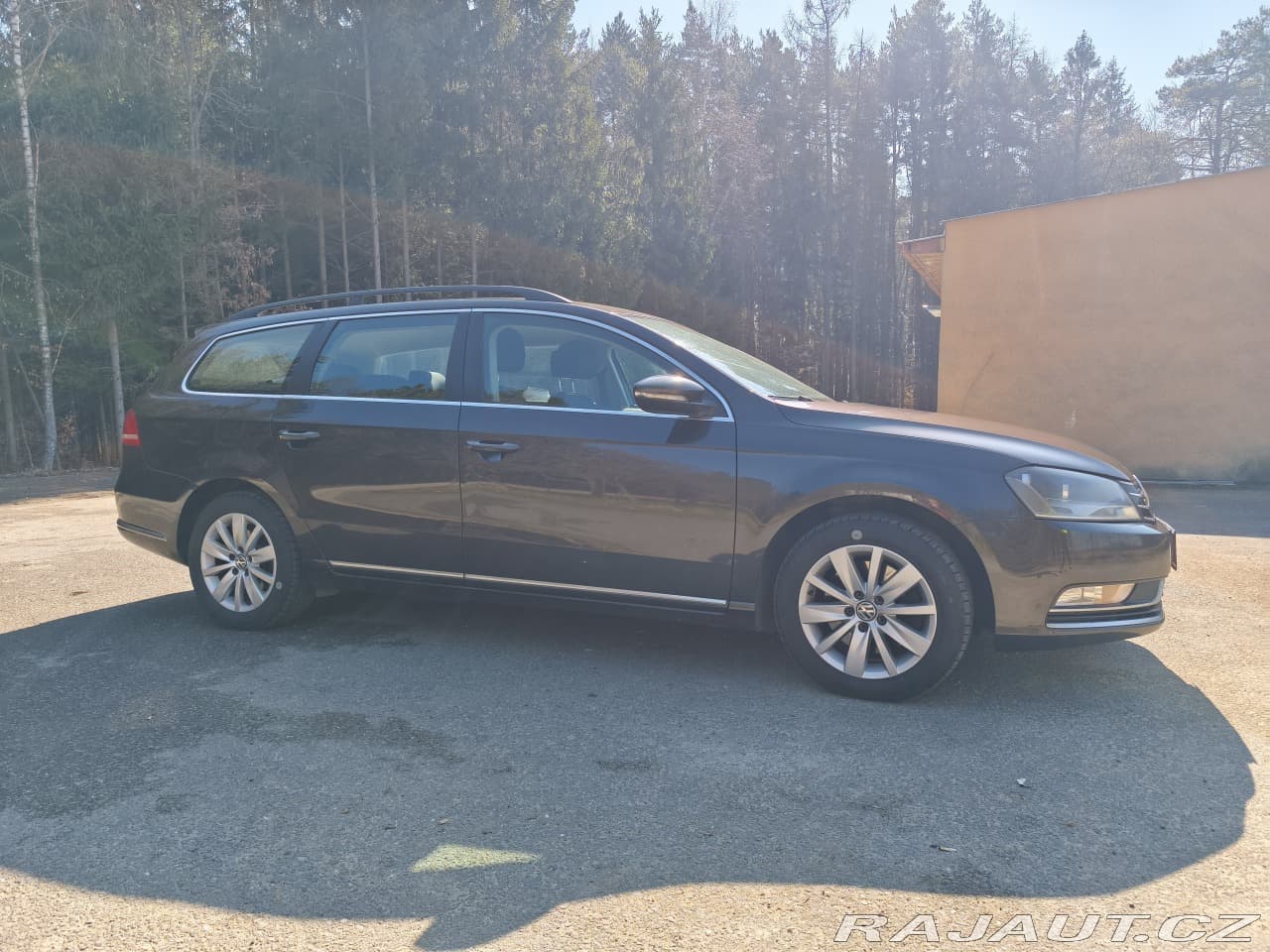 2011 Volkswagen Passat - 5
