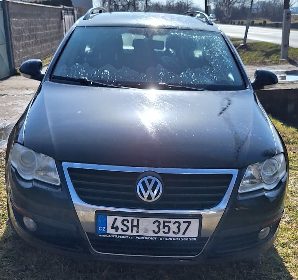 2007 Volkswagen Passat - 2