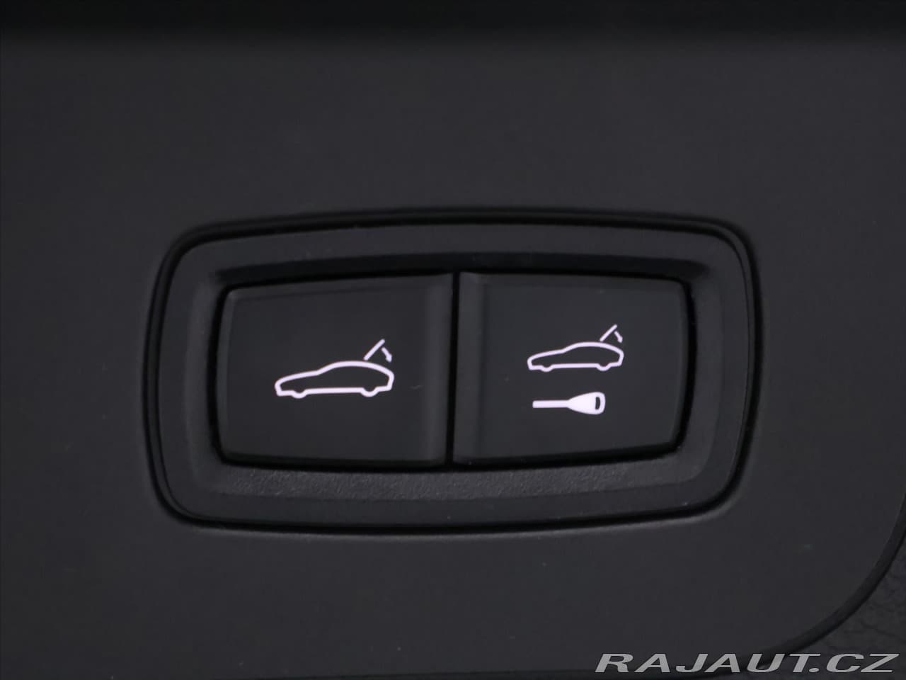 2017 Porsche Panamera - 10