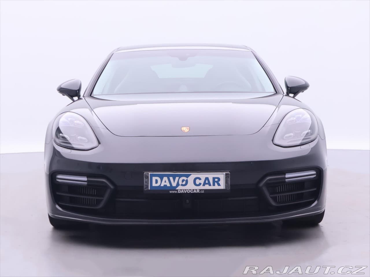 2017 Porsche Panamera - 2