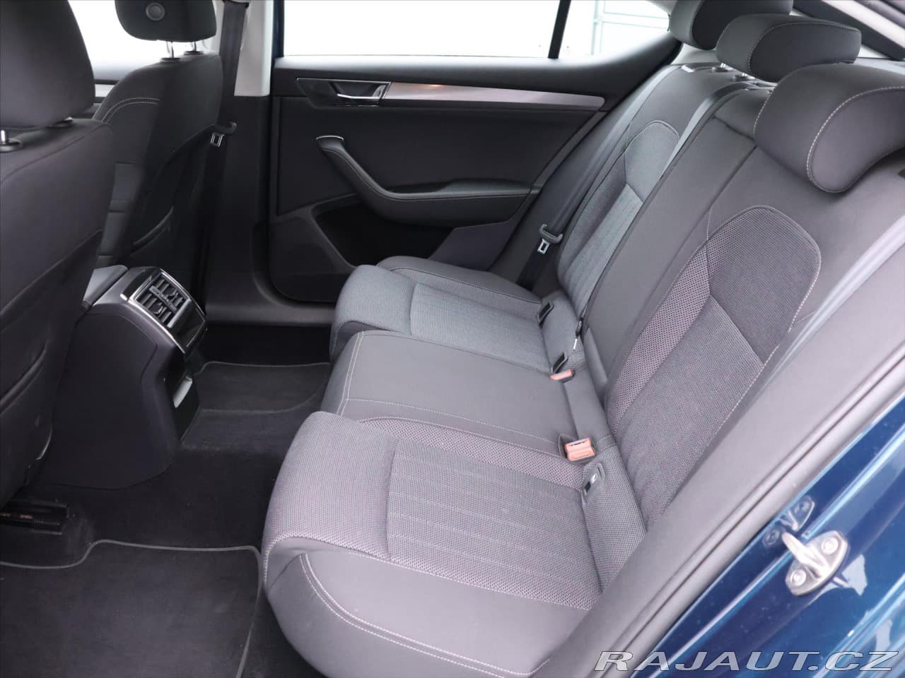 2020 Škoda Superb - 15