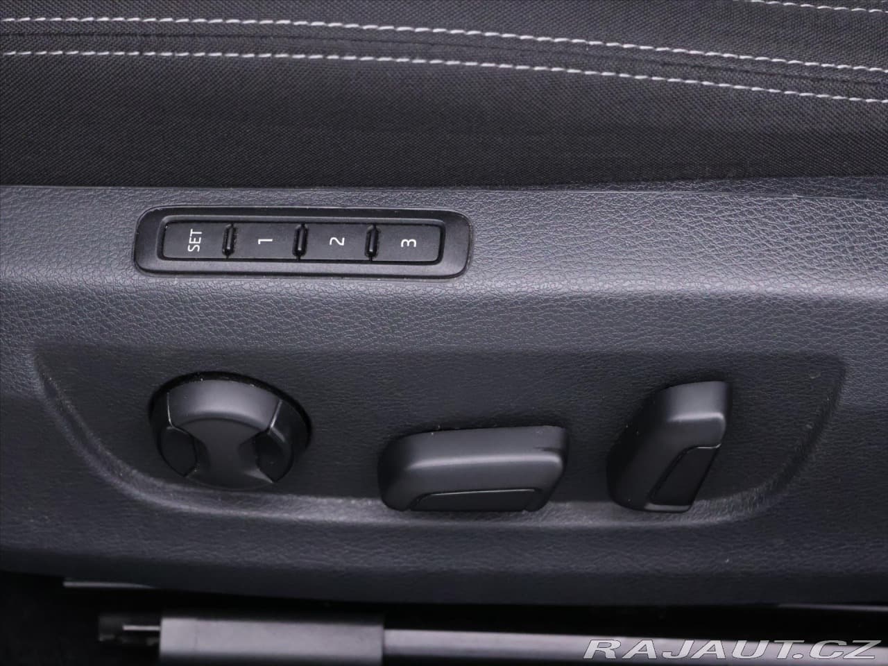 2020 Škoda Superb - 16