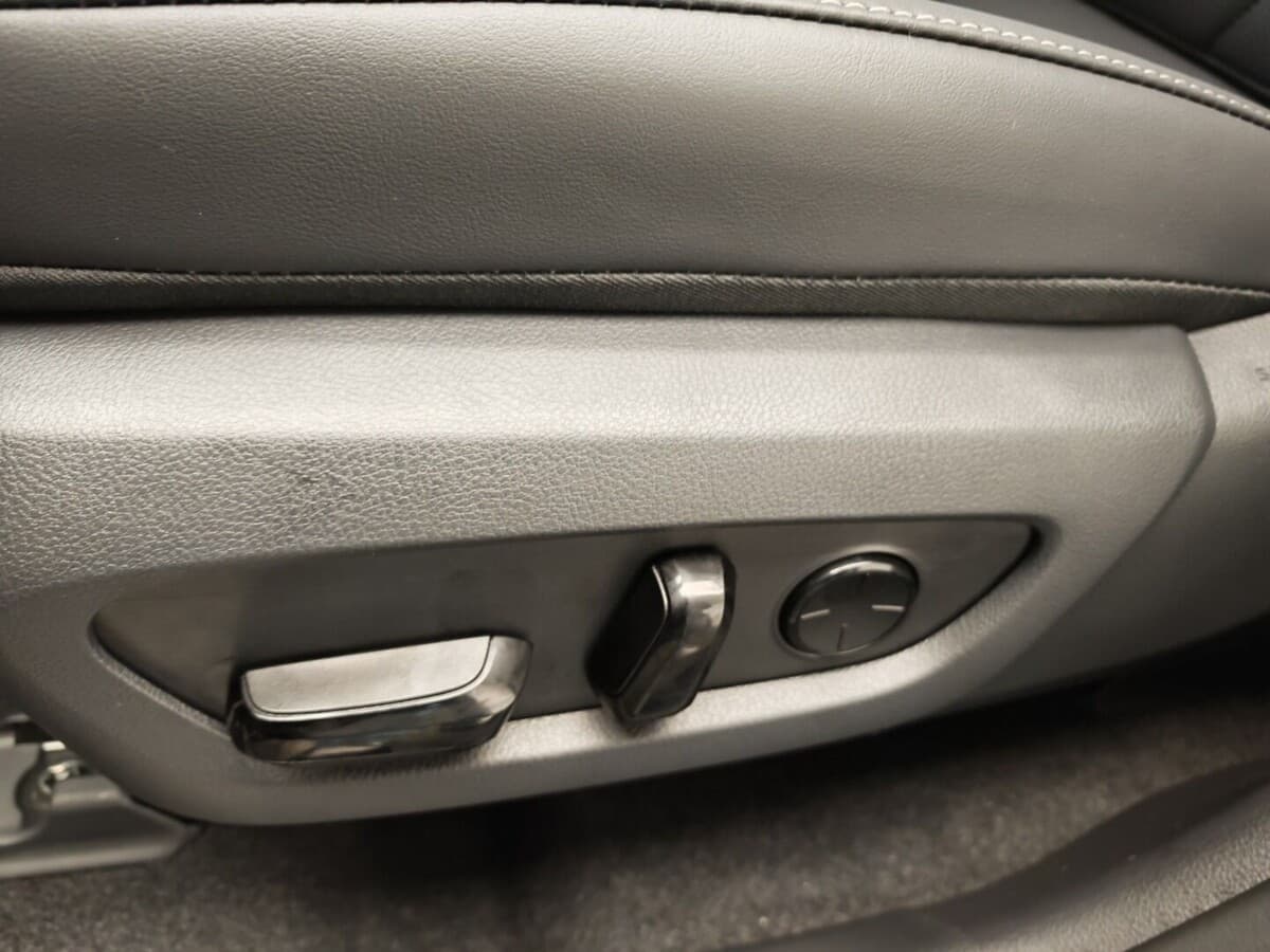 2025 Lexus Ostatní - 17