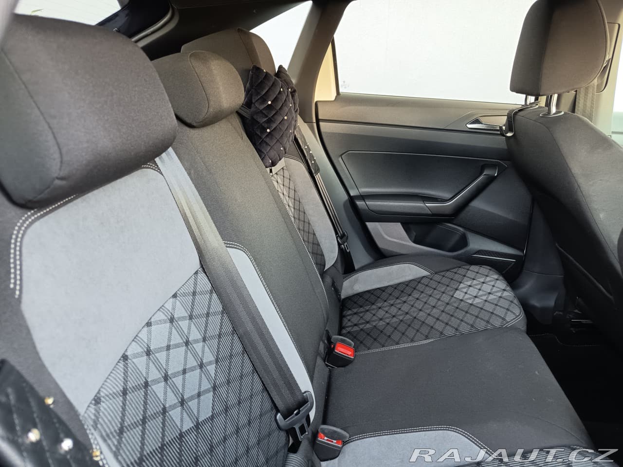 2022 Volkswagen Taigo - 15