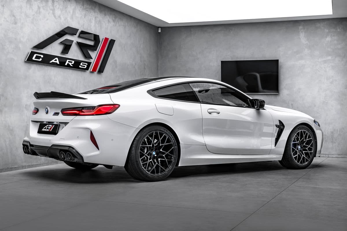 2020 BMW M8 - 5