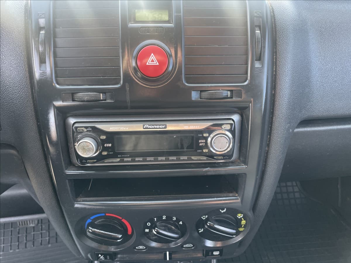 2009 Hyundai Getz - 16