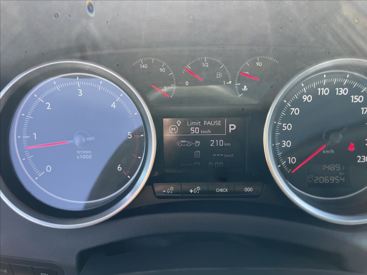 2016 Peugeot 508 - 16