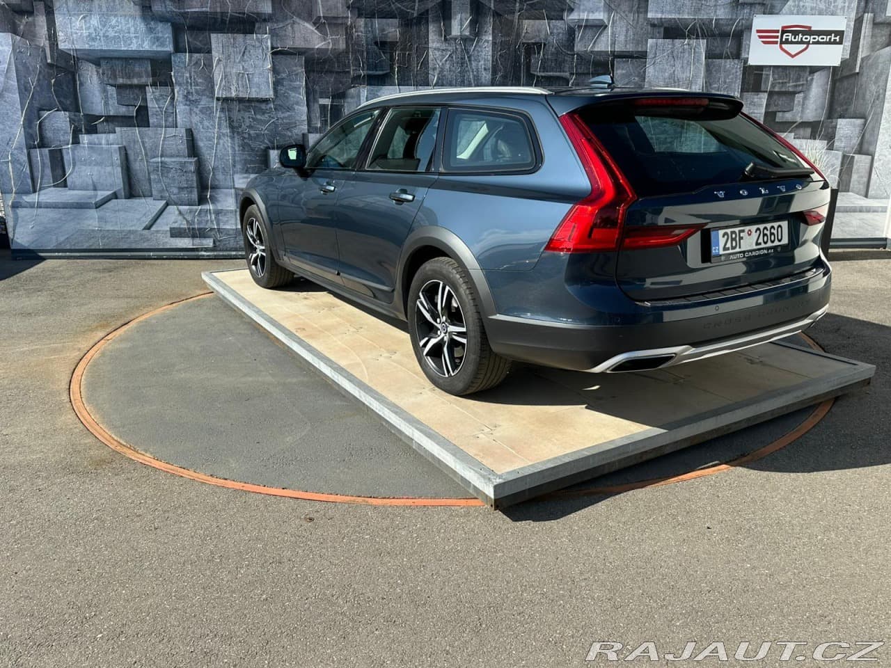 2018 Volvo V90 - 8