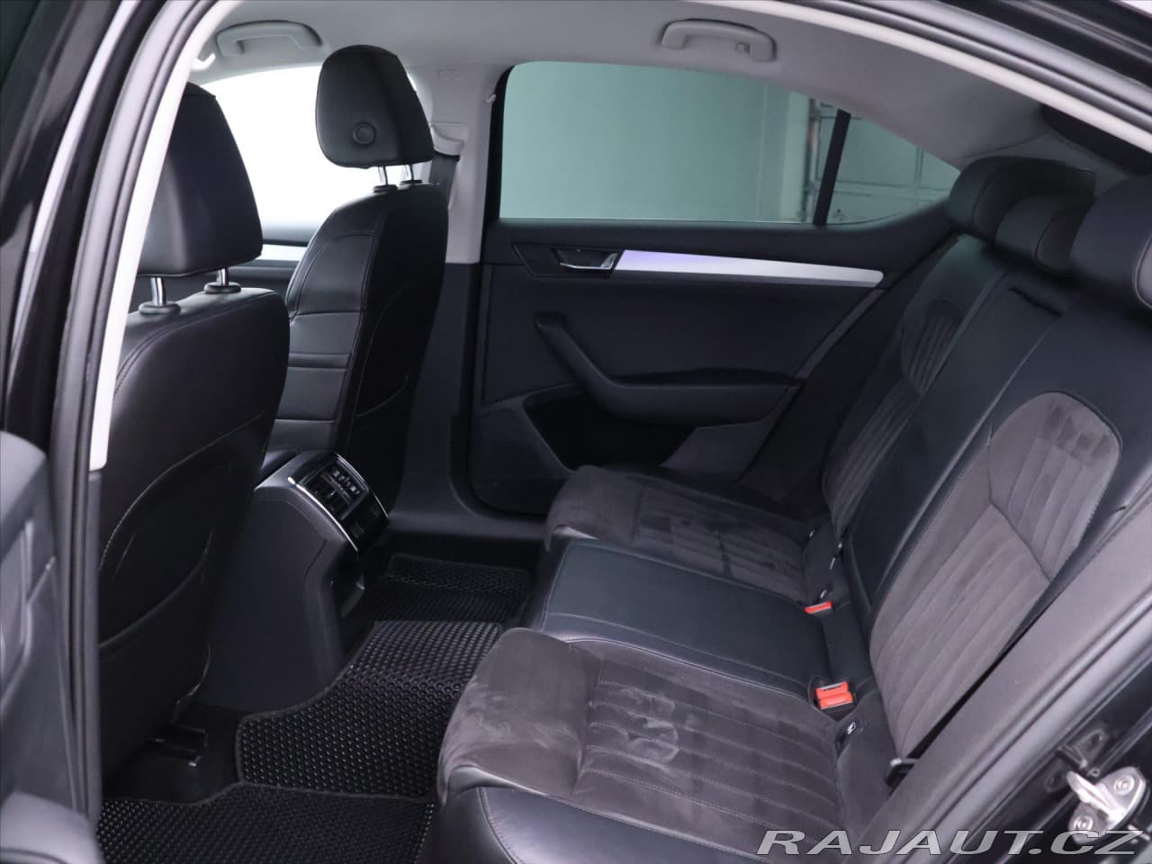 2018 Škoda Superb - 13