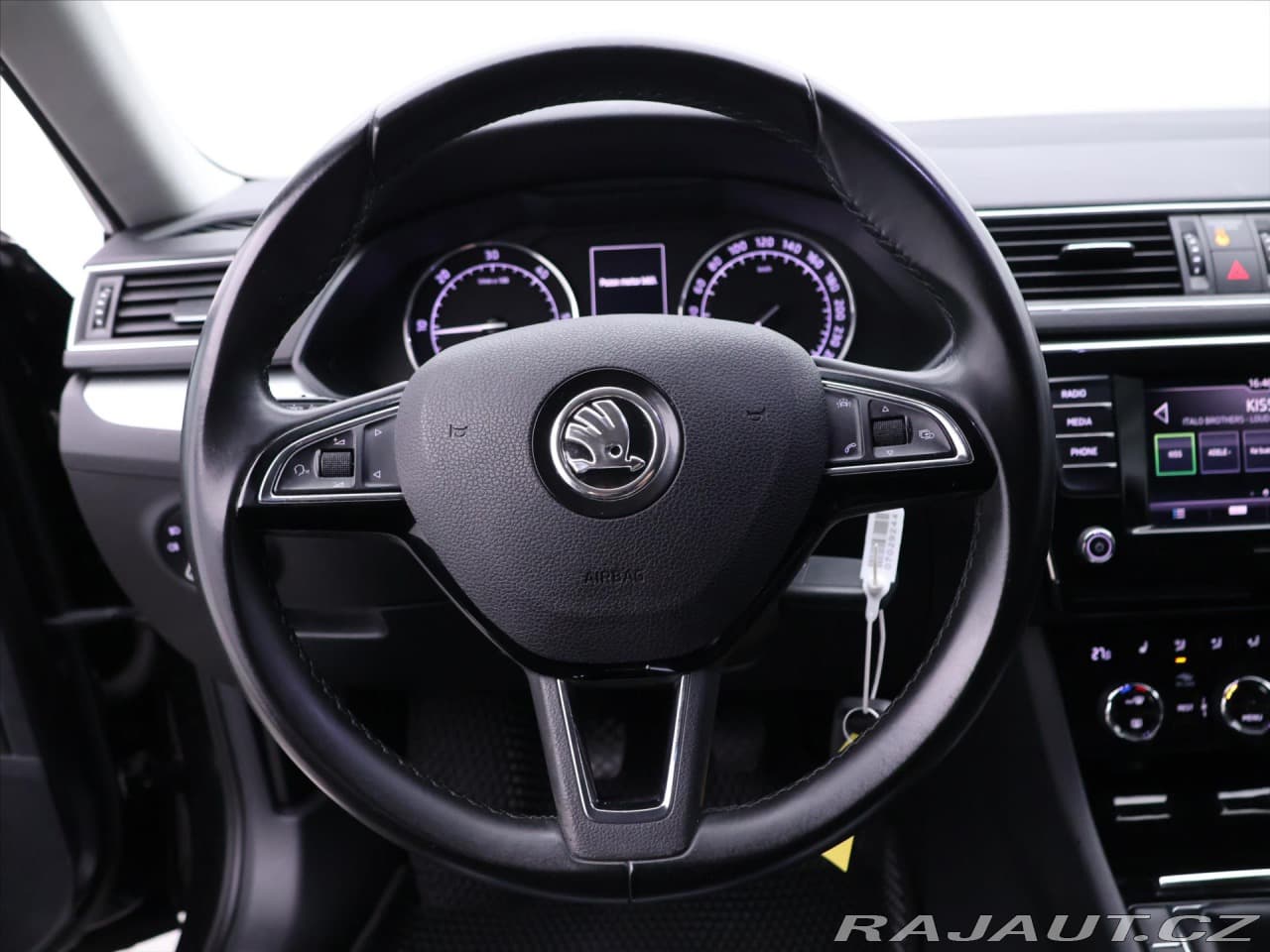 2018 Škoda Superb - 16