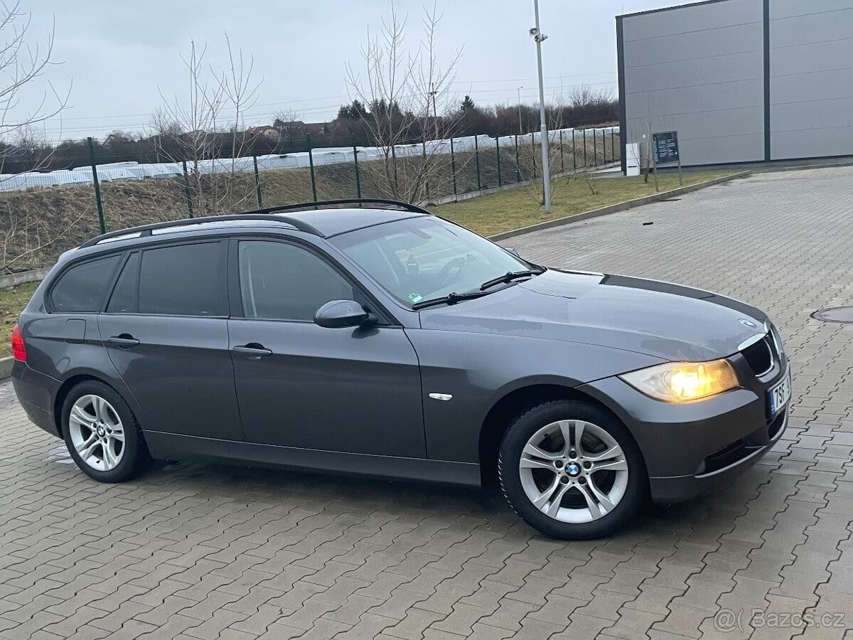 BMW 3-Series - 4