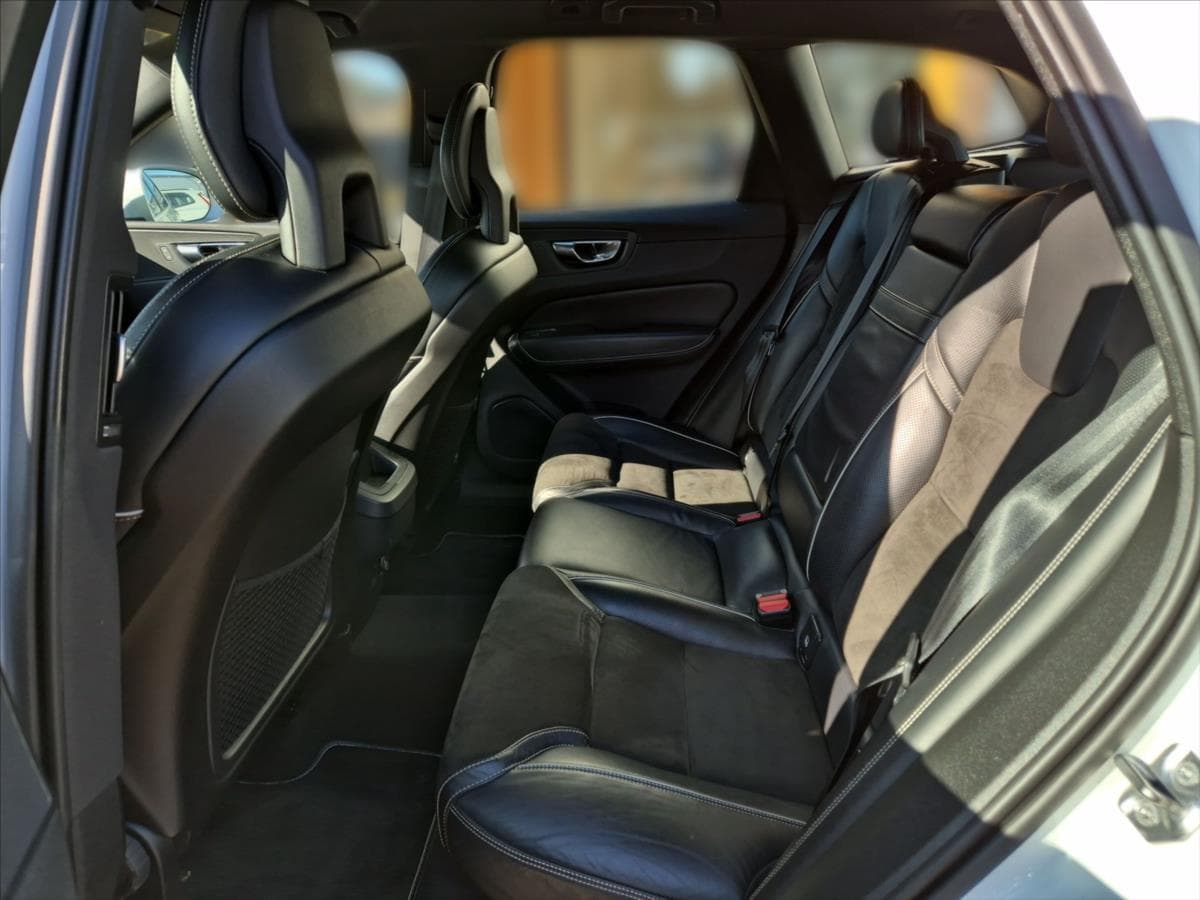 2017 Volvo Xc60 - 10