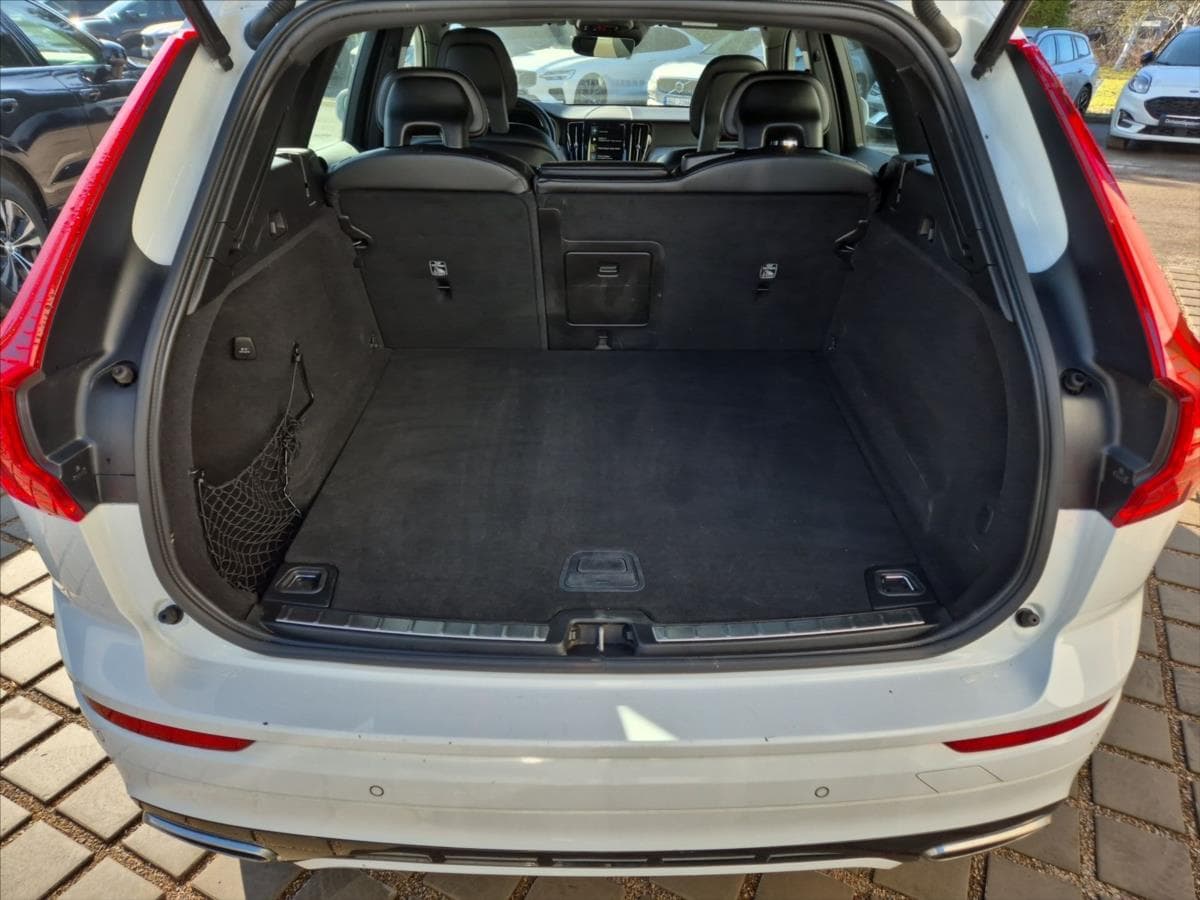 2017 Volvo Xc60 - 11