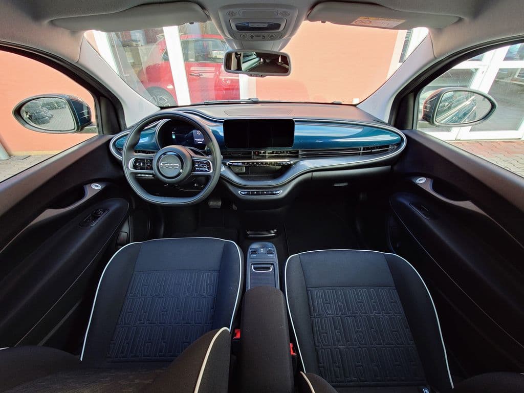 2023 Fiat 500e - 16