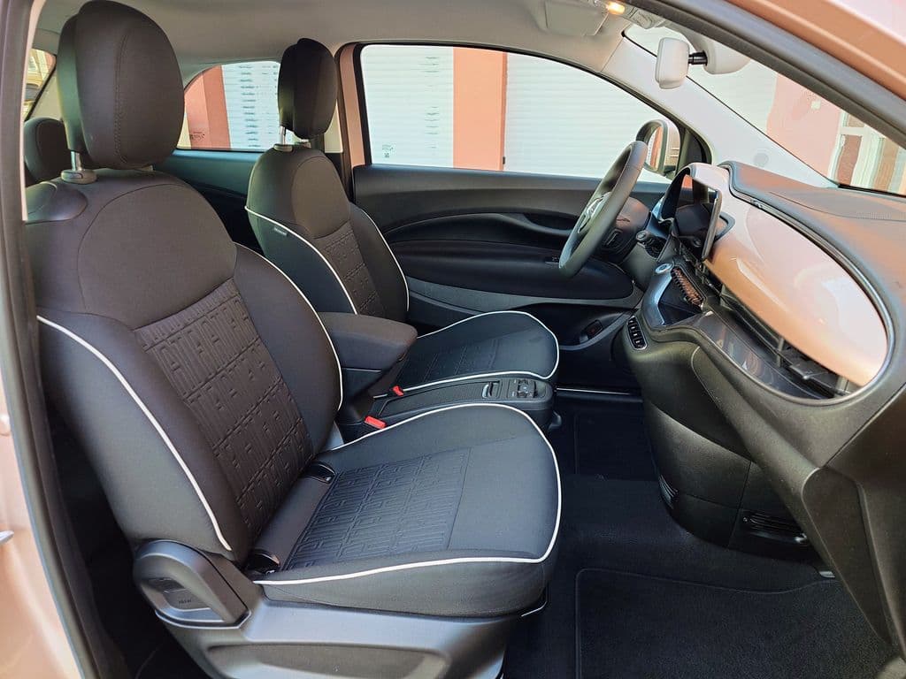 2023 Fiat 500e - 13