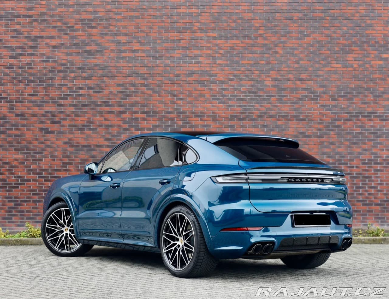 2024 Porsche Cayenne - 2