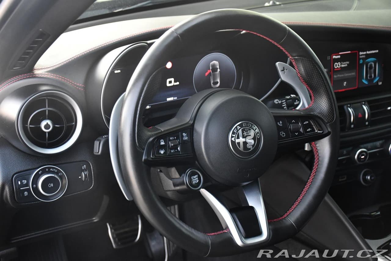 2023 Alfa Romeo Giulia - 16