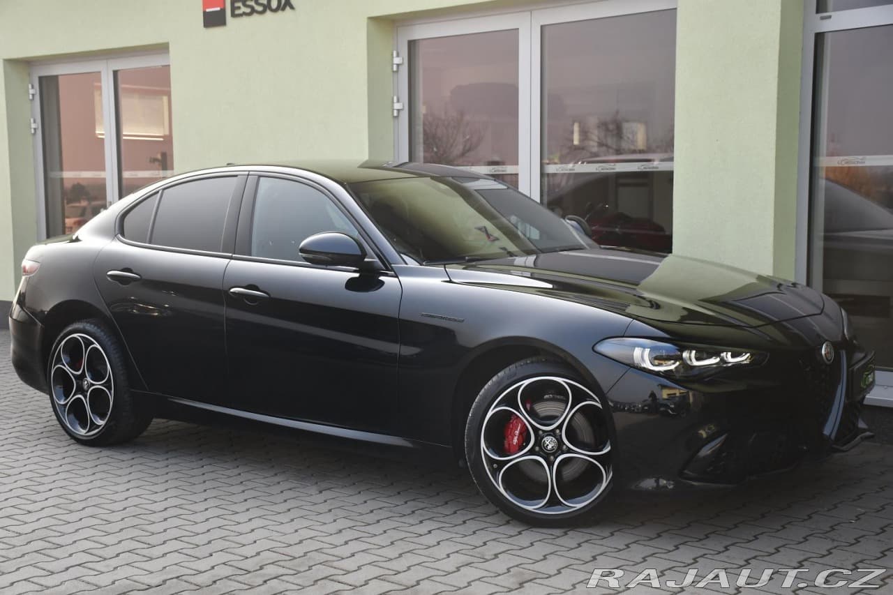 2023 Alfa Romeo Giulia - 2