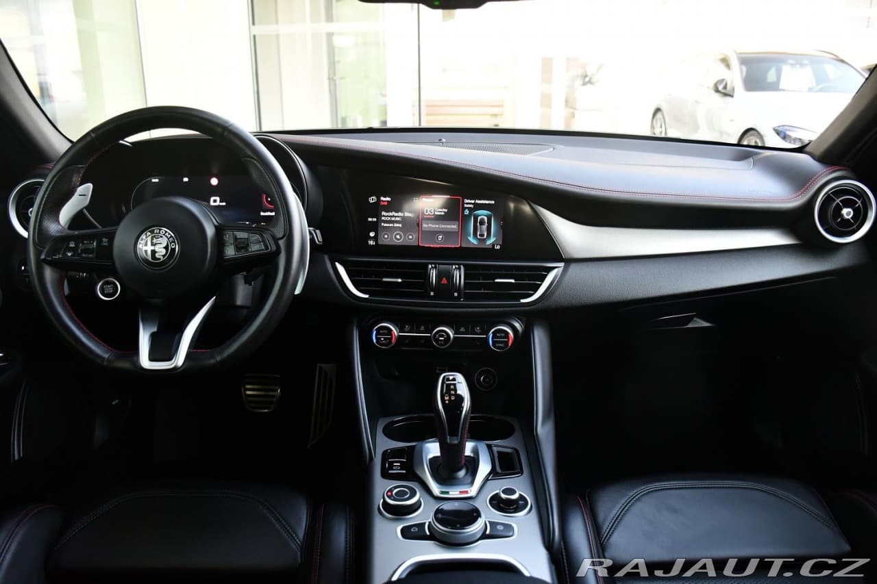 2023 Alfa Romeo Giulia - 5